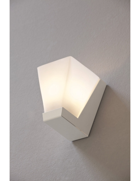 FRESH - Wall Lamp
